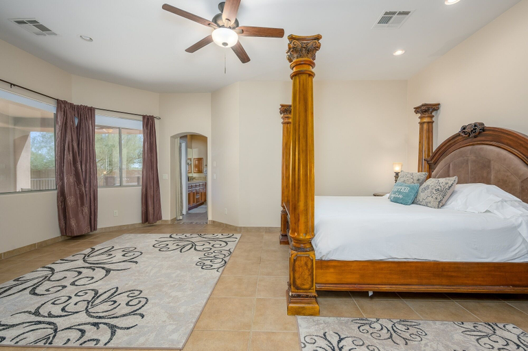 Room 3, Casa Sonoran 3 Bedroom Home by RedAwning, Maricopa