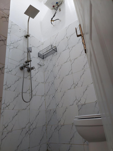 Bathroom 2, WUYE APARTMENTs, AbujaMun