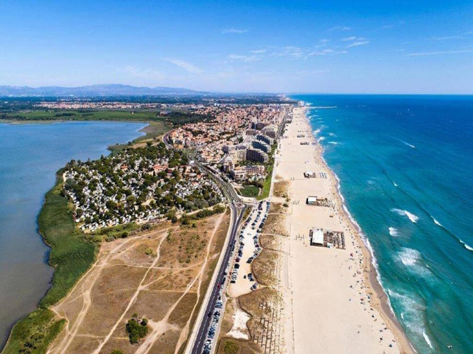 View from property 4, Mobile Home by the sea in Canet-en-roussillon, Pyrénées-Orientales