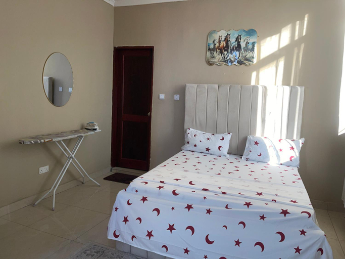 Bedroom 2, Mimykibz Homestays, Kinondoni