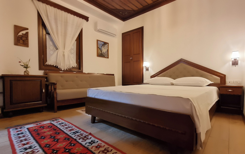 Bedroom 2, Master Hotel Berat, Beratit