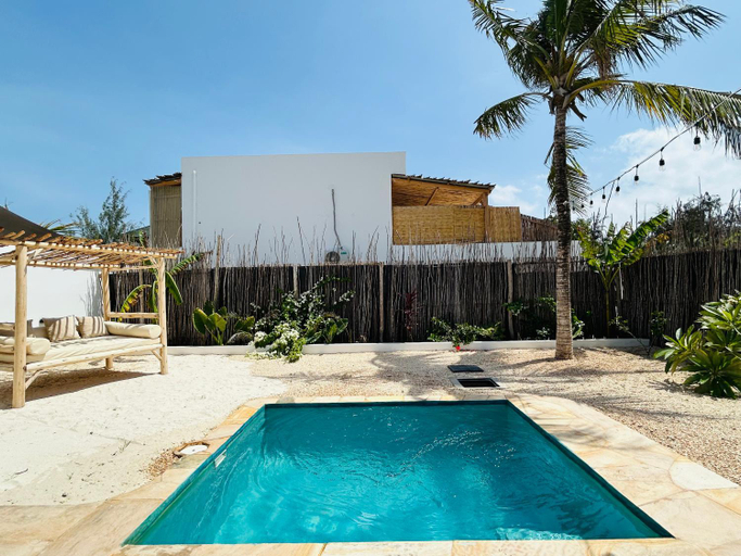 4, u paradisu villas, Kusini