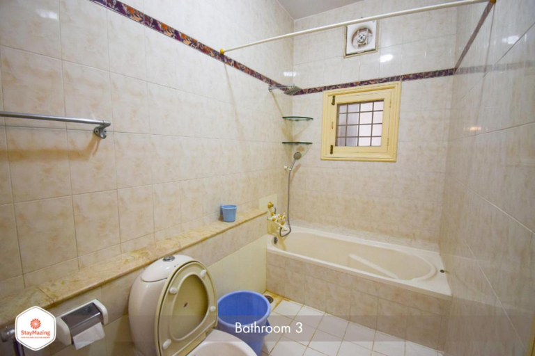 Bathroom 3, Staymazing Ferndale-1 & 2 BHK Boutique AC Serviced Apartments, Bangalore