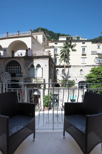 Property grounds, CASA-La taverna del duca, Salerno