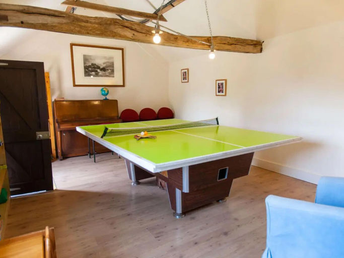 Game room 4, Countryside Holiday Home in Kent, Kent