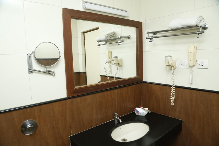 Bathroom 5, HOTEL GRAND PLAZzA, Coimbatore