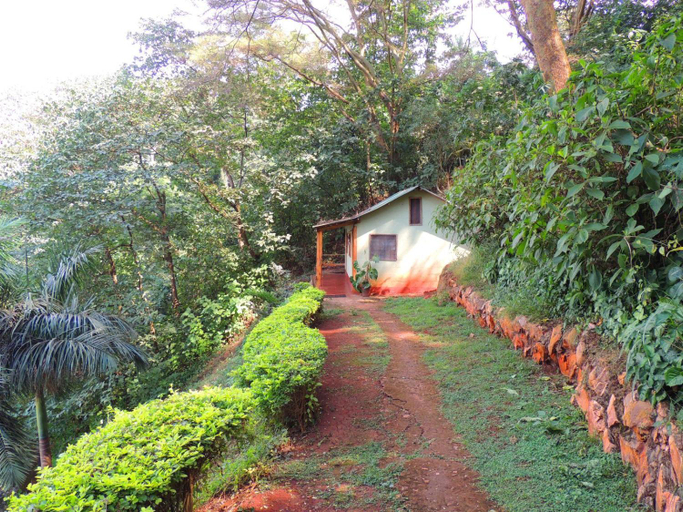 Others 5, Explorers River Camp, Kagoma