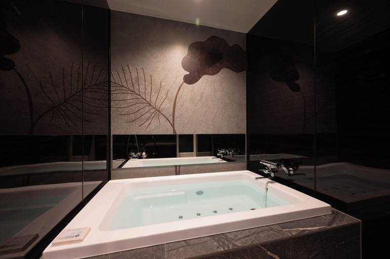 Bathroom 2, HOTEL ZEN narahourai, Nara