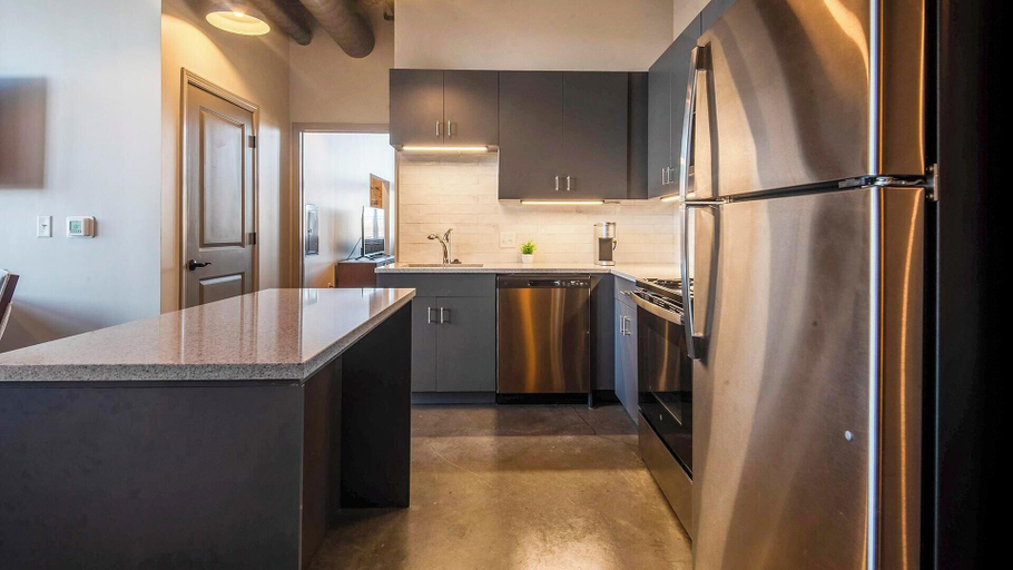Private kitchen 5, Landing Apartments Near Harbor Town, Shelby