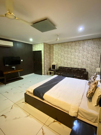 Bedroom 2, Hotel Rahul Deluxe, Nagpur