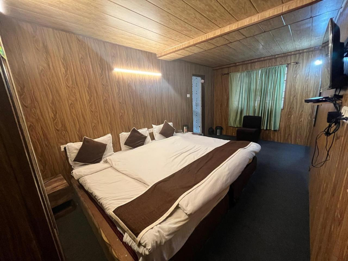 Bedroom 2, Hotel Valentino Darjeeling near Mall Road, Darjiling