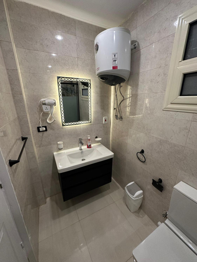 Bathroom 4, La Casa Del Rey Suites Downtown Cairo, 'Abdin