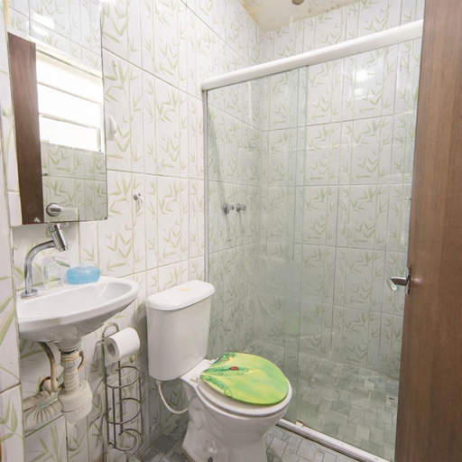 Room 5, Casa com Piscina e Churrasqueira no Savoy, Itanhaém