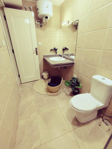Bathroom 3, selena bay, Al-Ghurdaqah