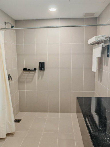 Bathroom 3, The Suites SGR Melaka, Malacca City