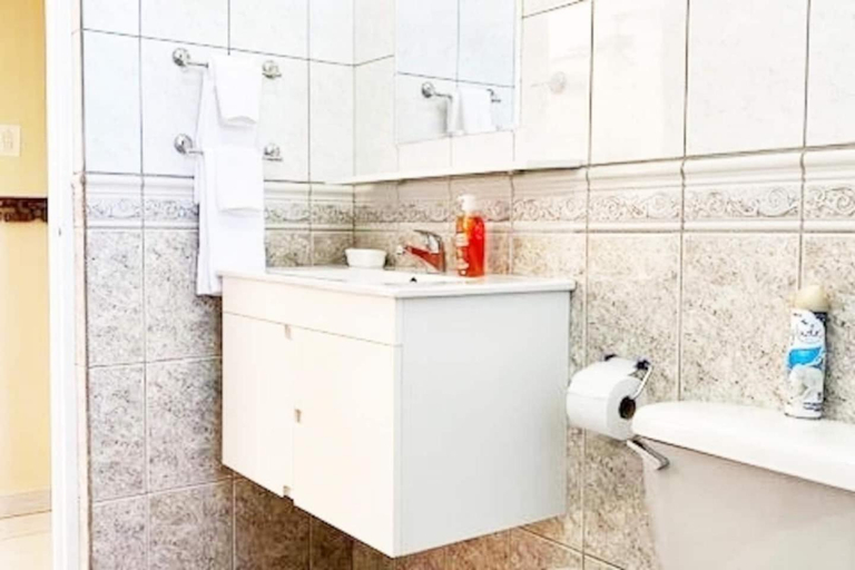 Bathroom 3, 3BD Villa near Best Beaches 30ft private pool