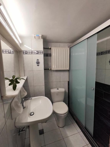 Bathroom 4, Malia Beelight - Family & Groups, Crete