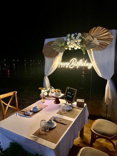 Food & Drinks 5, Emely Lucky Apartment, Phú Quốc