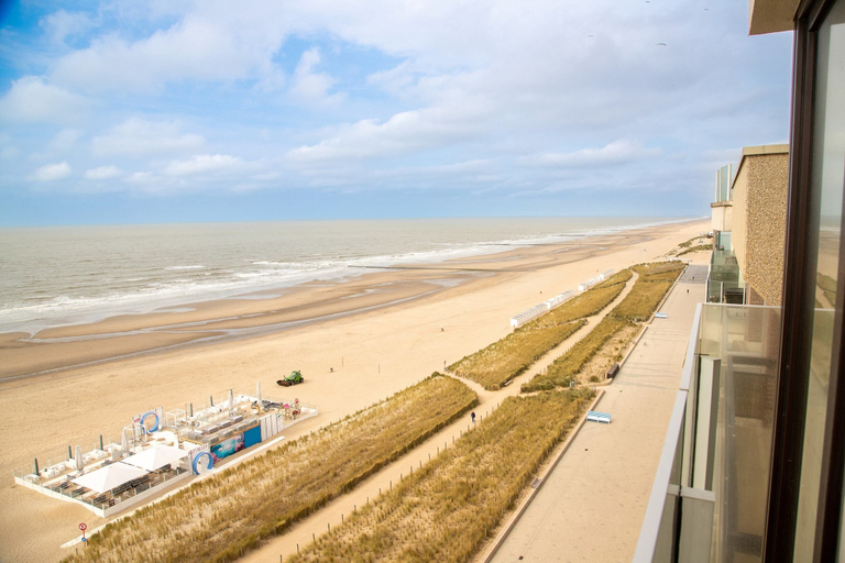 View from property 2, Apartment With Frontal sea View on the Seaside, West-Vlaanderen