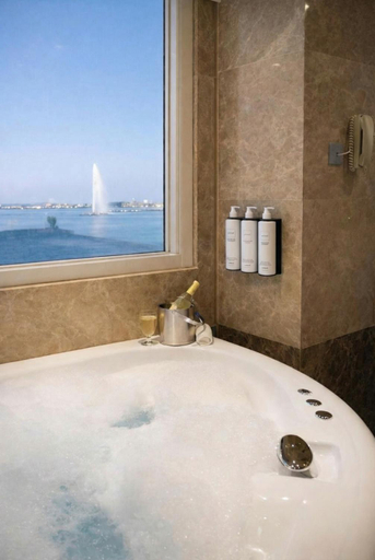 Bathroom 3, Swissotel Jeddah Al Hamra, Jeddah