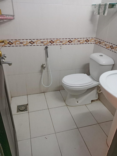 Bathroom 4, Elite Executive Guest House, Islamabad