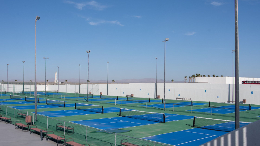 Sport court, Sublime 1 Bedroom Condo Encantame Towers Verano 903, Puerto Peñasco