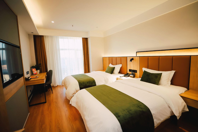 Bedroom 2, Green Tree Inn Baicheng Taobei District Railway Station, Baicheng