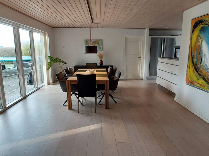 Dining 5, 4 Star Holiday Home in Tjaereborg, Esbjerg