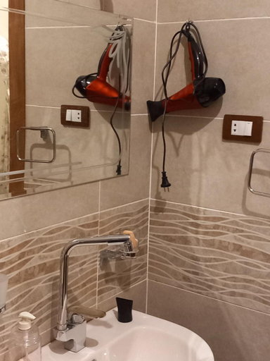 Bathroom, Rawan apartments, Luxor