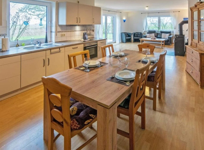 Dining 5, Flood Comfortable Holiday Residence, Aurich