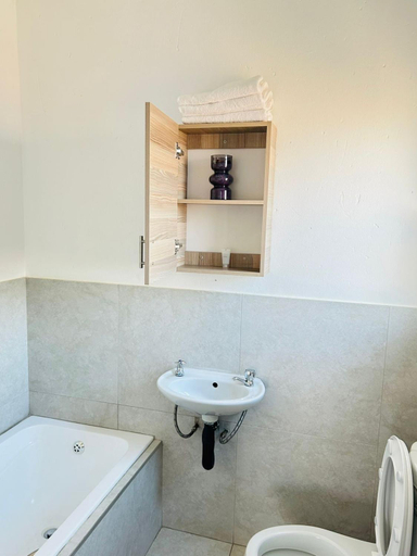 Bathroom 3, Serenity Guest House, City of Johannesburg