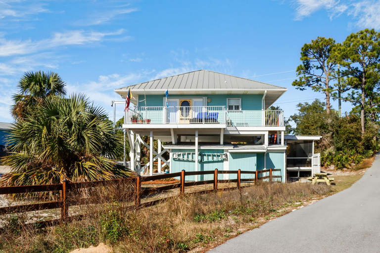 Exterior 2, Blue Crab Beach Cottage, Gulf