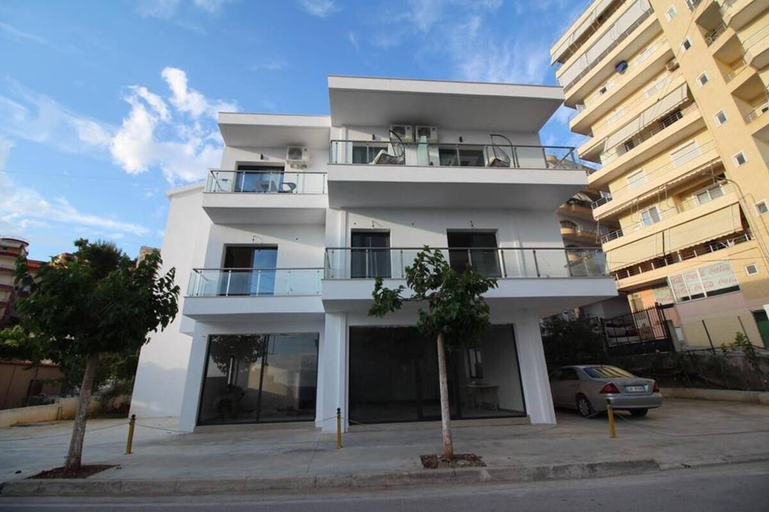 Exterior & Views 2, FAMILY INN Apartments, Sarandës