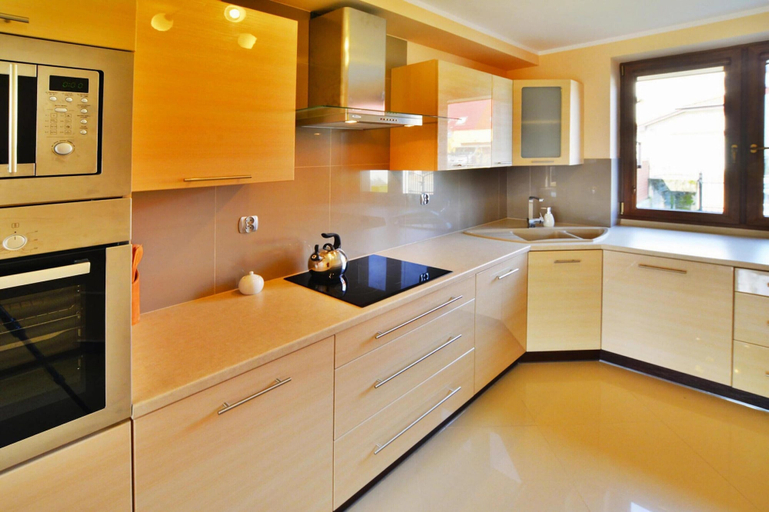 Private kitchen 3, Large Holiday Home, Private Garden, Kołobrzeg