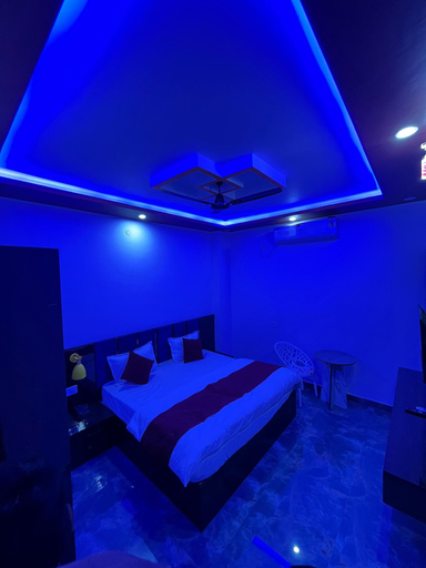 Room 3, Sky Hotel, Lucknow