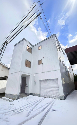 Exterior & Views, A t a shinchi share house, Sapporo