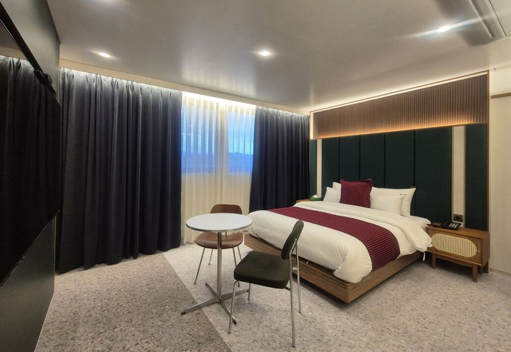 Room 4, Hotel Flore, Jeonju
