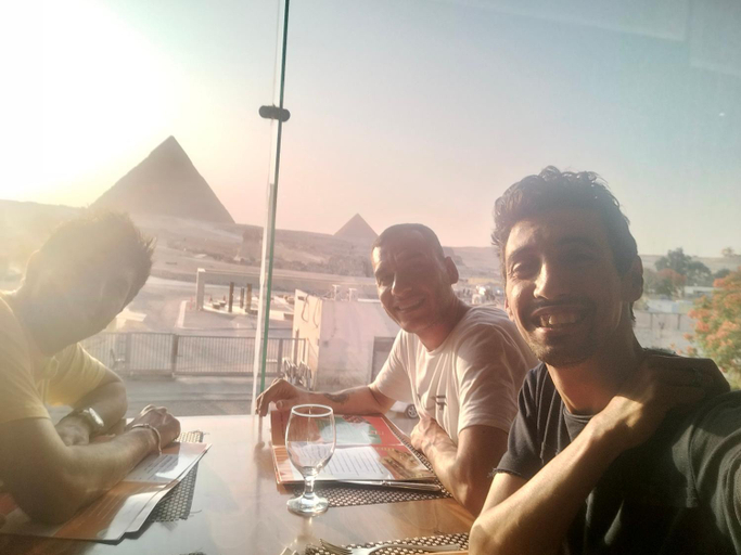 Food & Drinks 3, Ammar Pyramids View, Al-Ahram