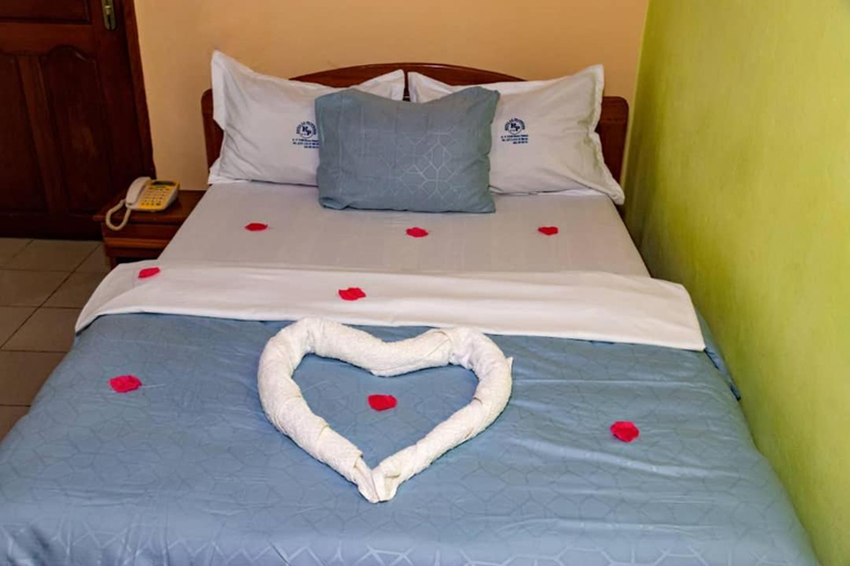 5, Le printemps Hotel, Wouri