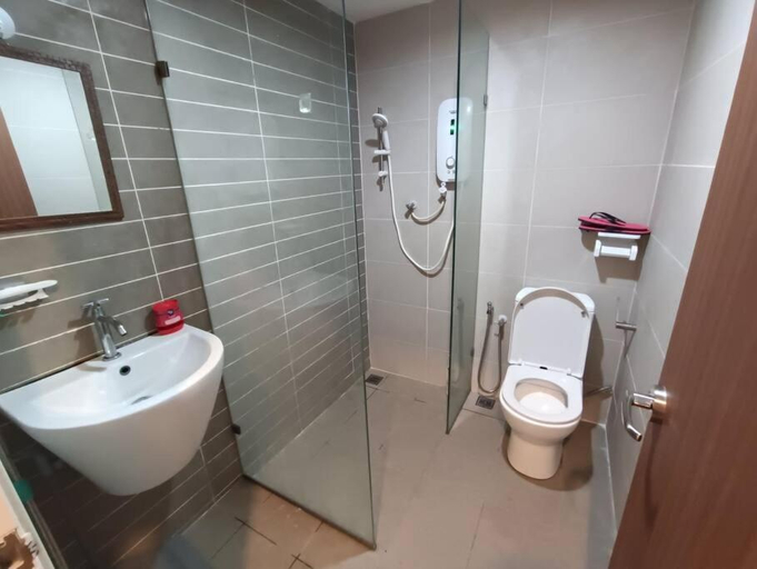 Bathroom 3, VACA Apartments @ Kozi Square, Kuching, Kuching