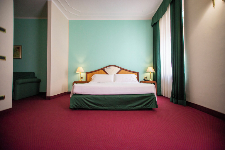 Bedroom 2, Hotel Alli Due Buoi Rossi, Alessandria