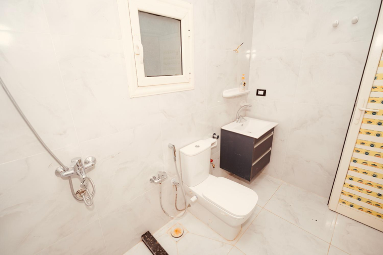 Bathroom 3, signature house Luxor, Luxor