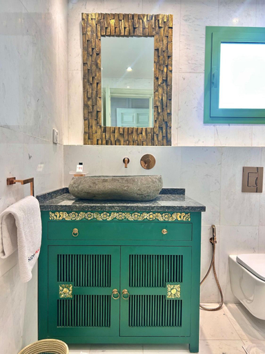Bathroom 2, Villa Verde Sidi Bou Said, Carthage