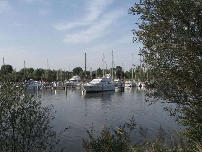 Marina 3, Starfish" Comfortable Holiday Residence", Friesland