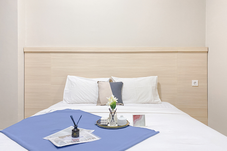 Bedroom 5, Good and Spacious Studio LRT City Royal Sentul Park Apartment By Travelio, Bogor