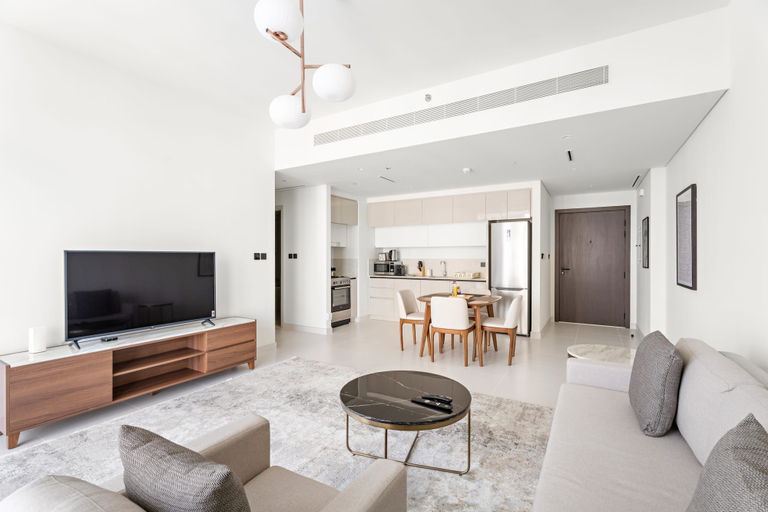 Room 4, Silkhaus 1BR in Emaar Tower With Private Pool, Dubai