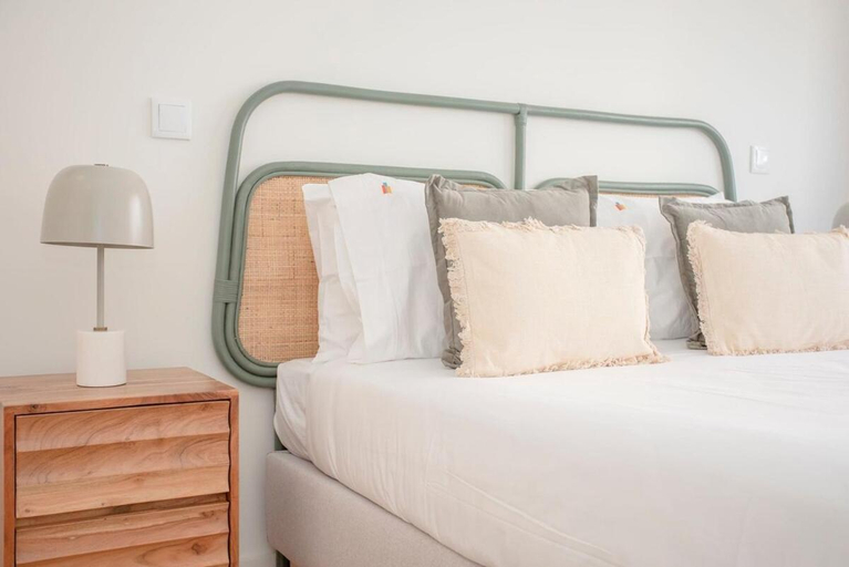 4, Liiiving in Porto - City Design Apartments, Porto
