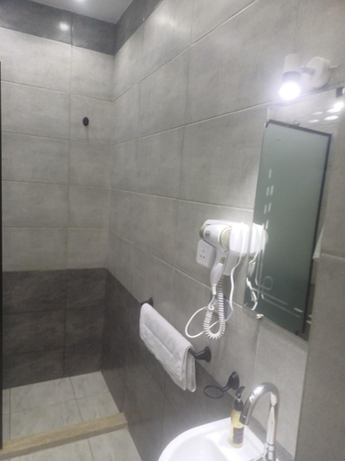 Bathroom 4, Capital Hotel in Downtown, Qasr an-Nil