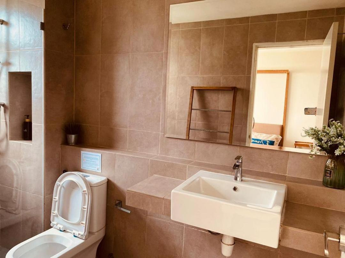Bathroom 4, Timurbay Lavender Homestay, Kuantan