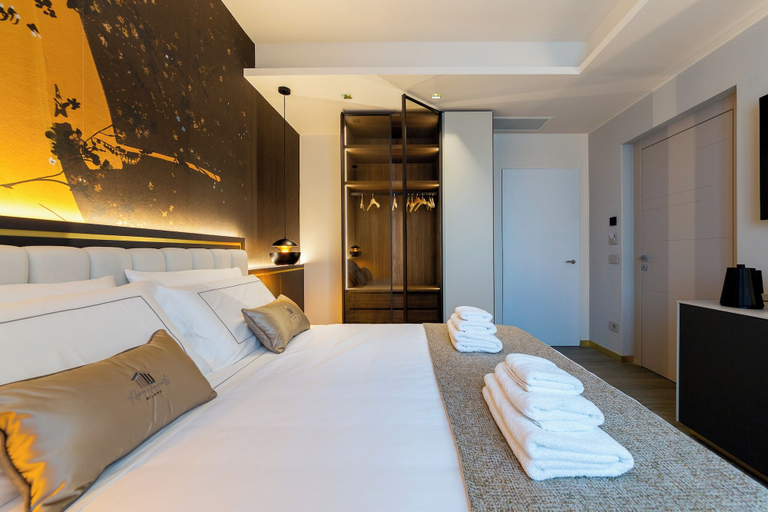 Room 2, MW apartments, Milano